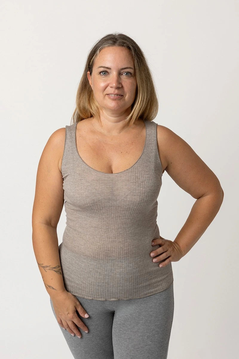 Canotta intima donna spalla larga in Lana e Seta