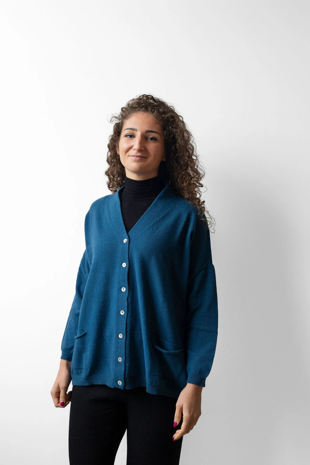 Cardigan donna oversize in lana e cashmere con bottoni