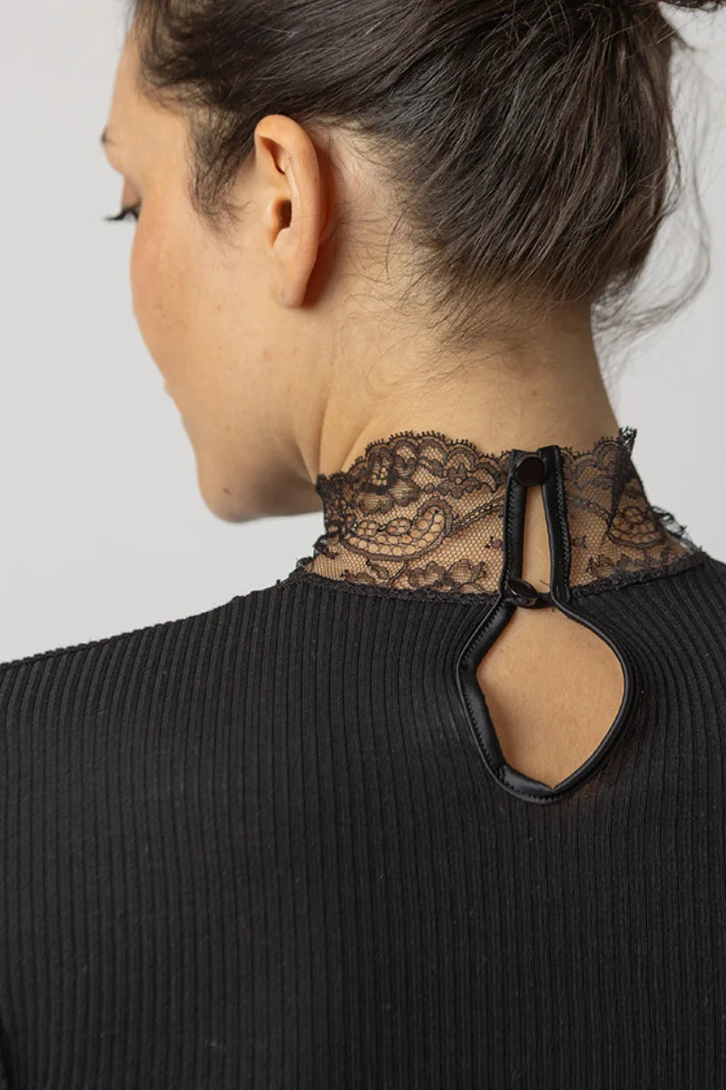 Dolcevita donna con inserto in pizzo