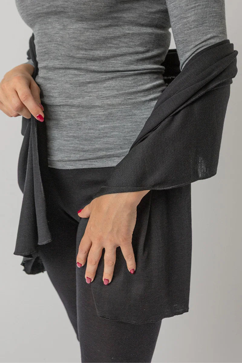 Stola in lana e seta leggera